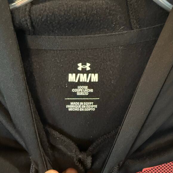 Men's Under Armour Black Hooded Sweatshirt Size Medium Red Logo Athletic - Picture 3 of 8
